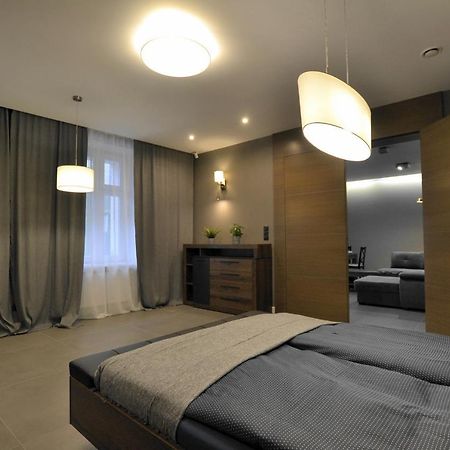 Apartament Platynowy - Centrum Gliwic Z Parkingiem Gliwice Eksteriør billede