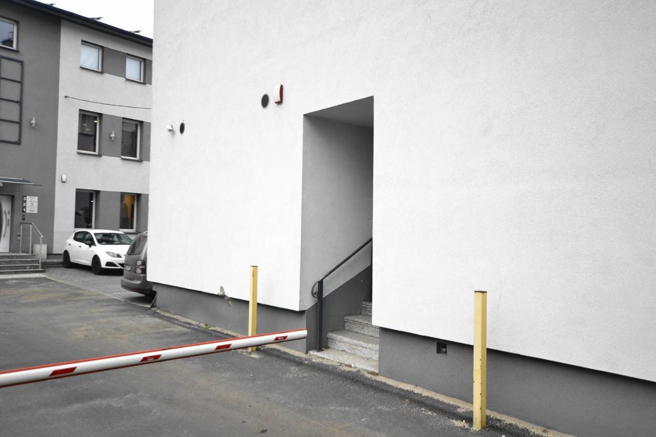 Apartament Platynowy - Centrum Gliwic Z Parkingiem Gliwice Eksteriør billede